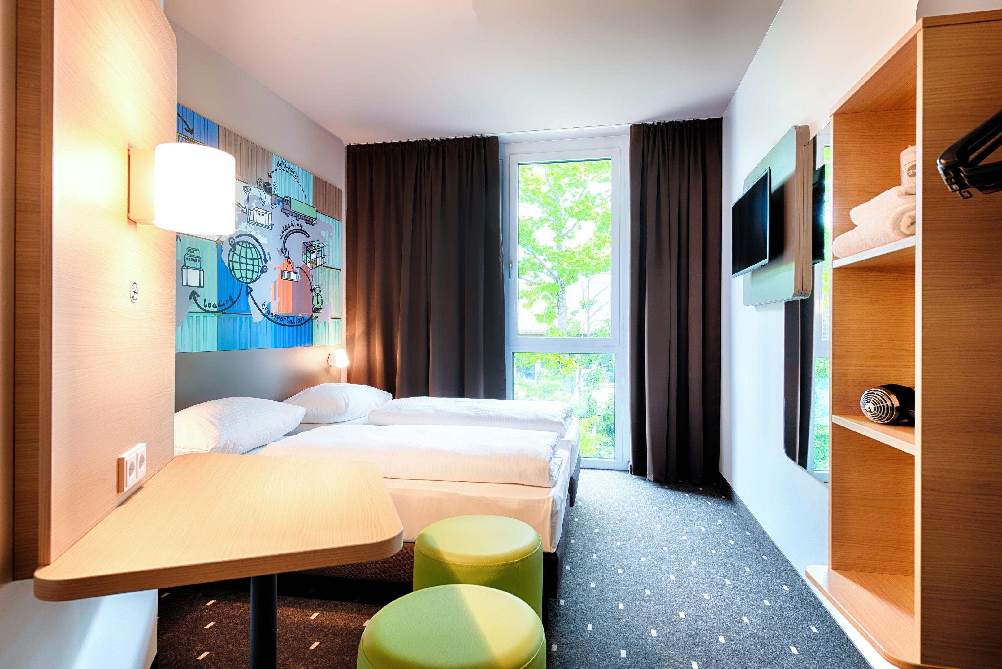 B&B Hotel Stuttgart-Neckarhafen Bagian luar foto